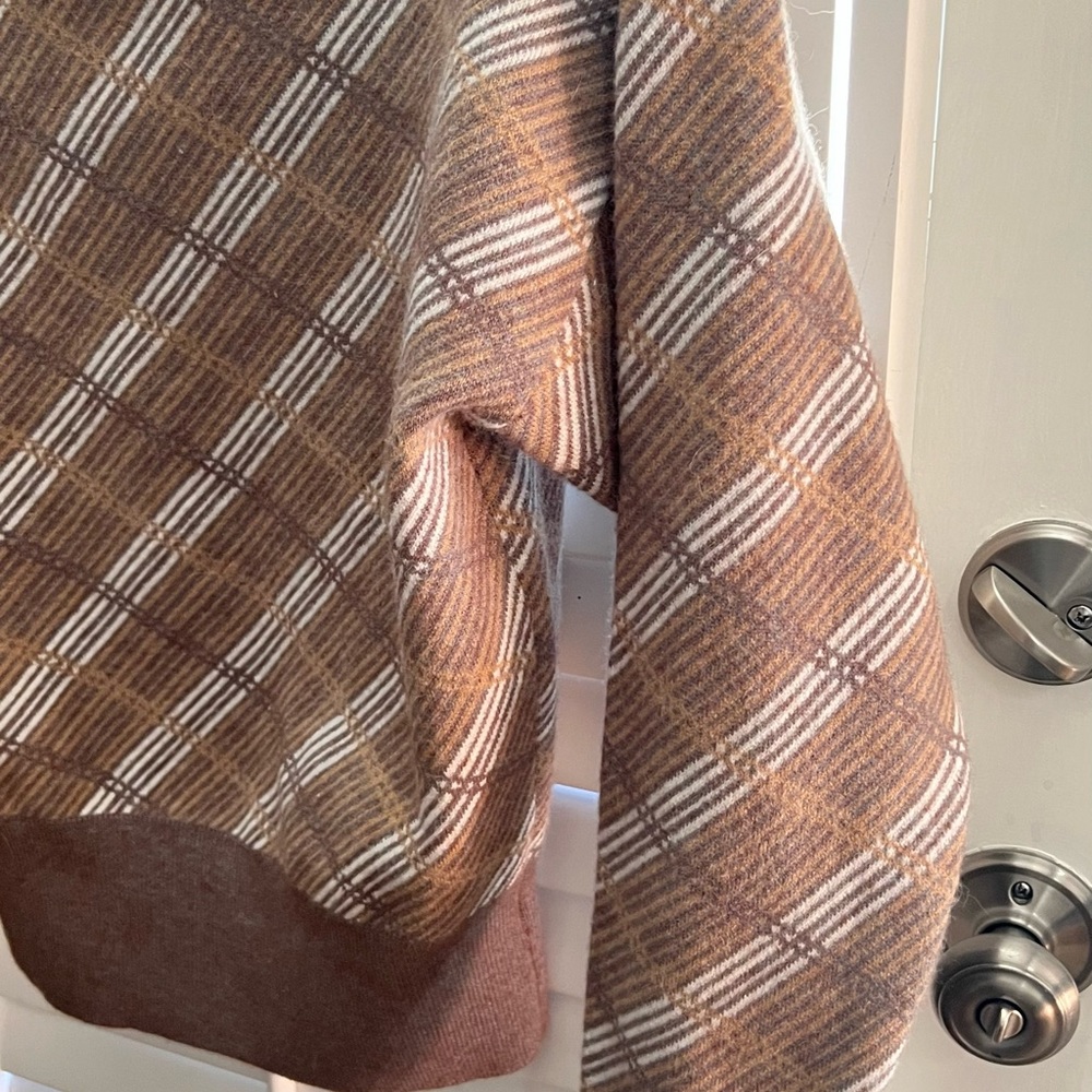Ann Taylor Sweater - Picture 10 of 12